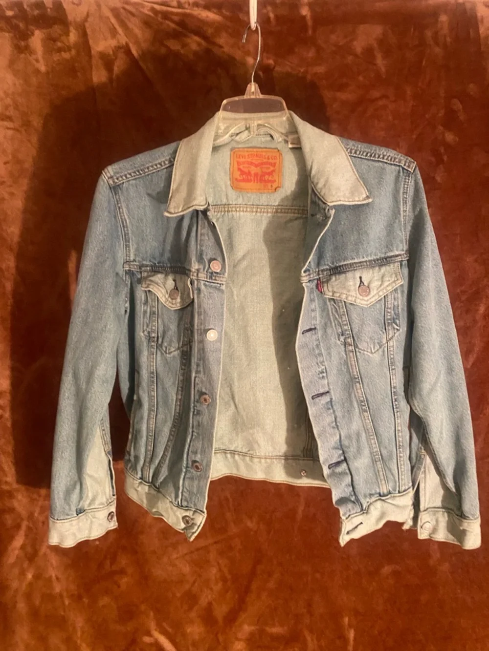 Levi's Light Blue Denim Jacket with Tan Leather Patch - Picture 2 of 8